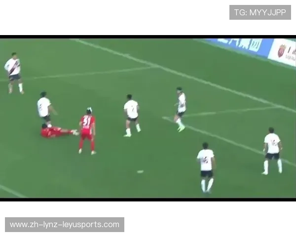 黄牌与公平竞赛：现代足球规则的演变与争议